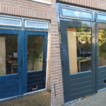 Schilderen van houtwerk na vervangen beglazing. Afbeelding 1