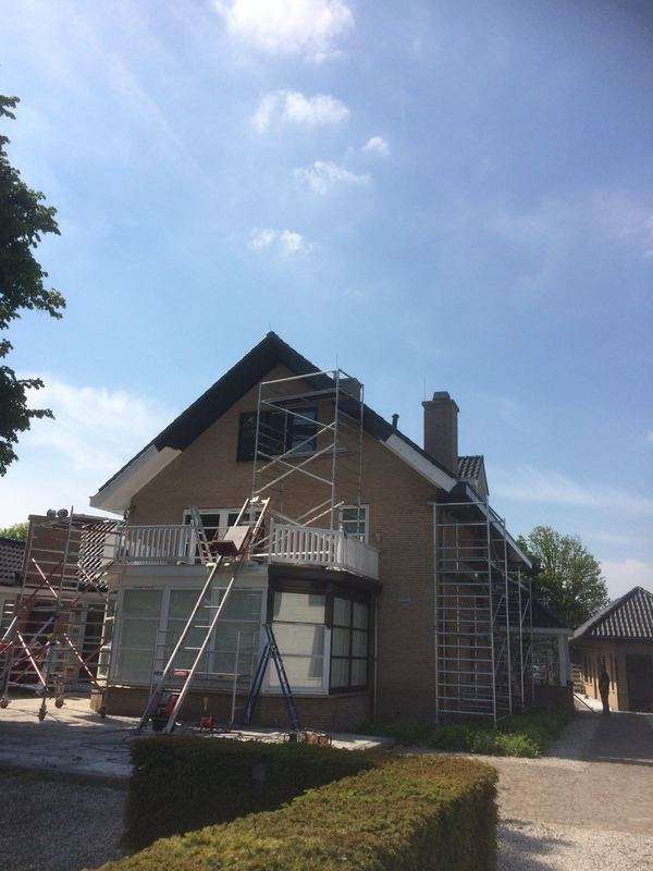 Henk van der Plas Schilderwerken Logo