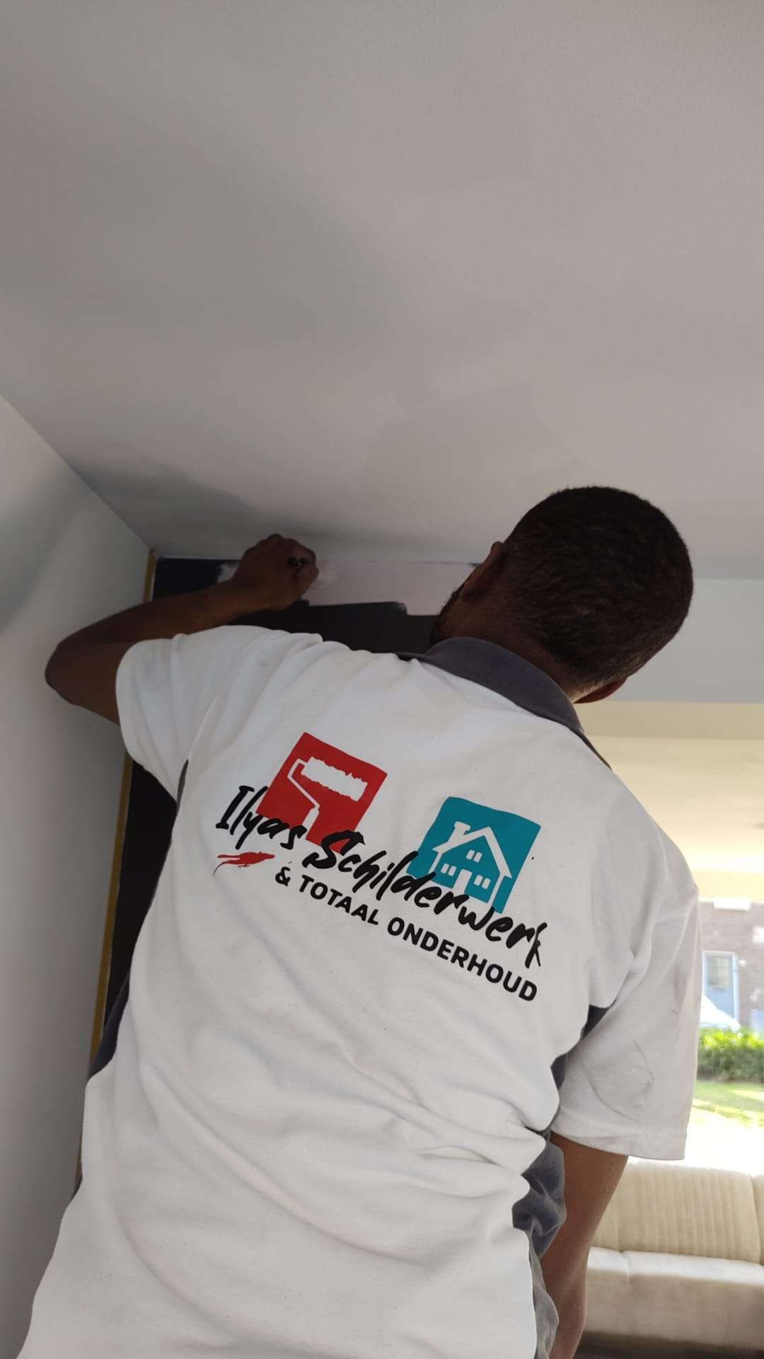 ilyas schilderwerk & totaalonderhoud Logo