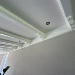 binnen huisje mooi opgefrist Afbeelding 1