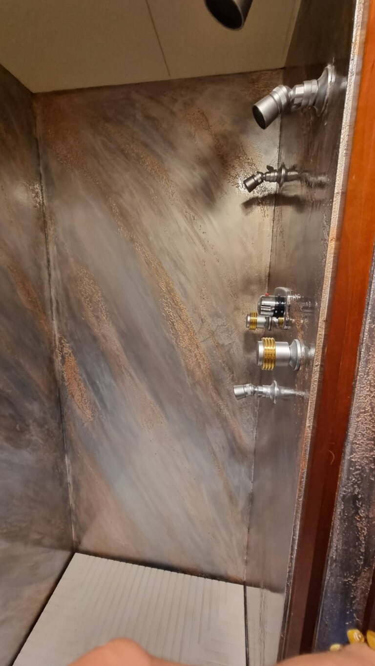 l_221f9cd695.jpg
