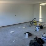 Het schilderen van de gehele woning en plaatsen van een tussen wand. Afbeelding 2