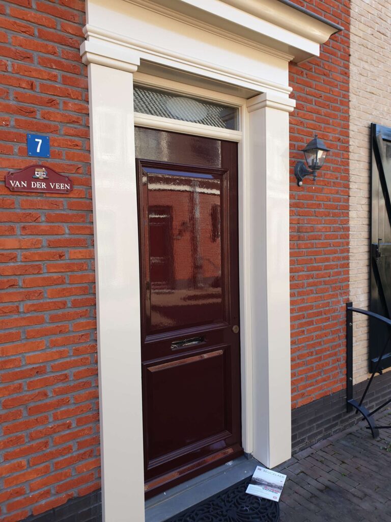 l_42e2378980.jpg