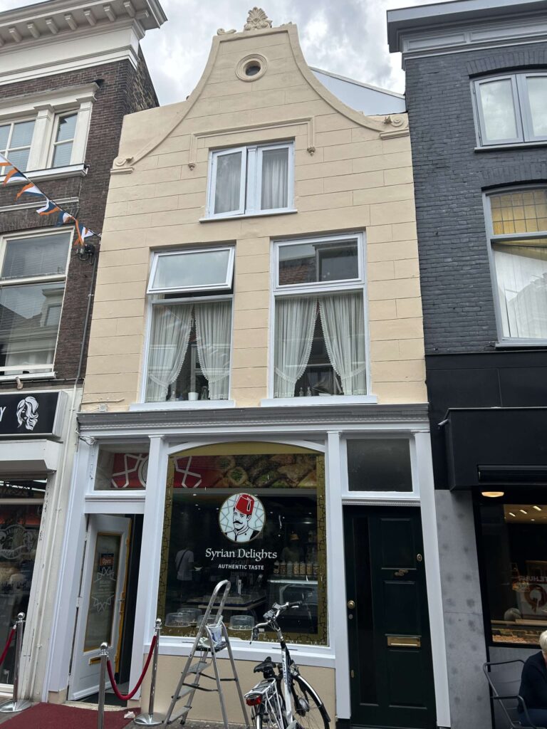 l_484eae1f10.jpg