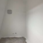 Spuitklus Apeldoorn, gehele zolderverdieping en aflakken deuren. Afbeelding 1