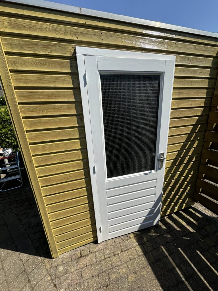 l_718543627c.jpg