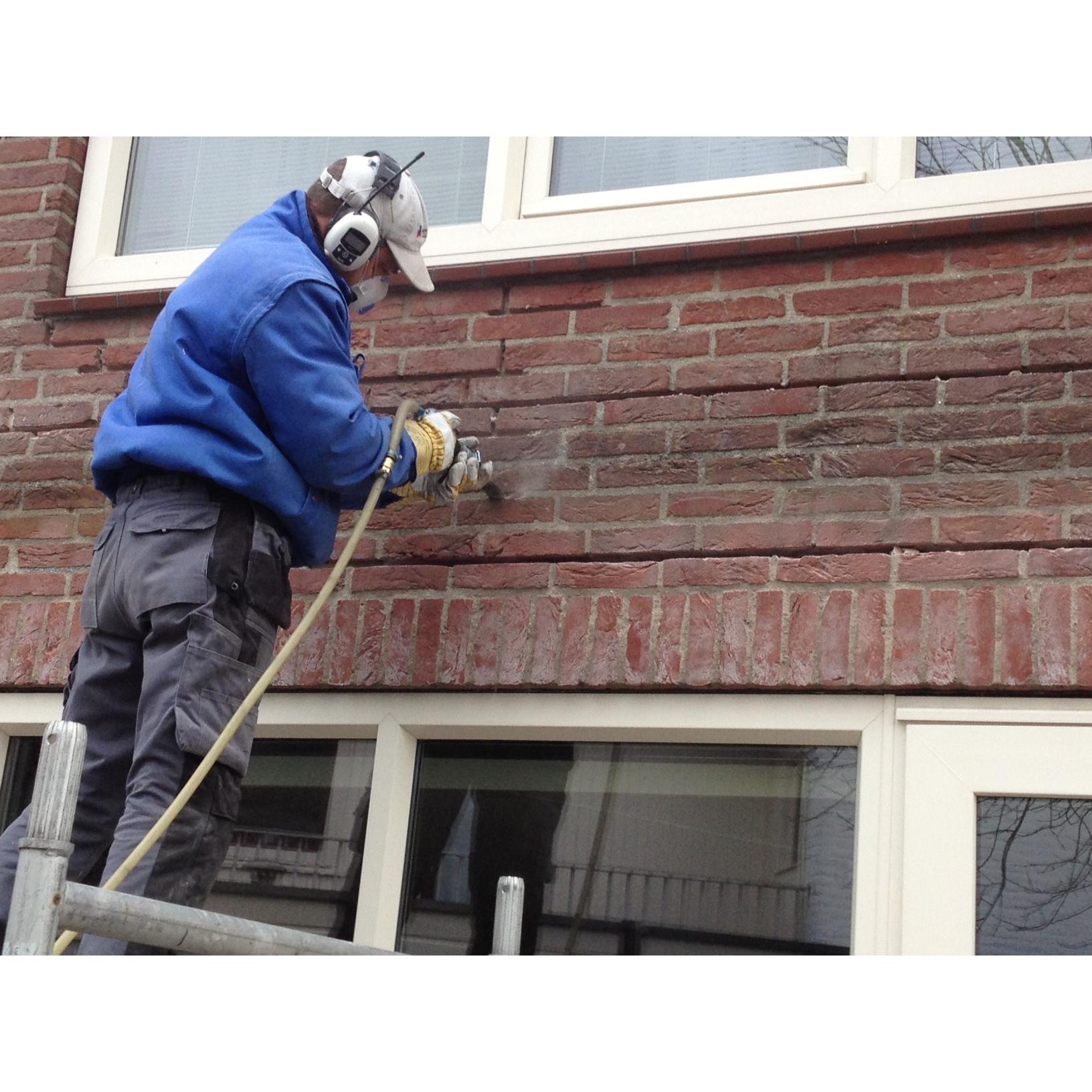 A en W Gevelrestauratie en Schilderwerken Logo