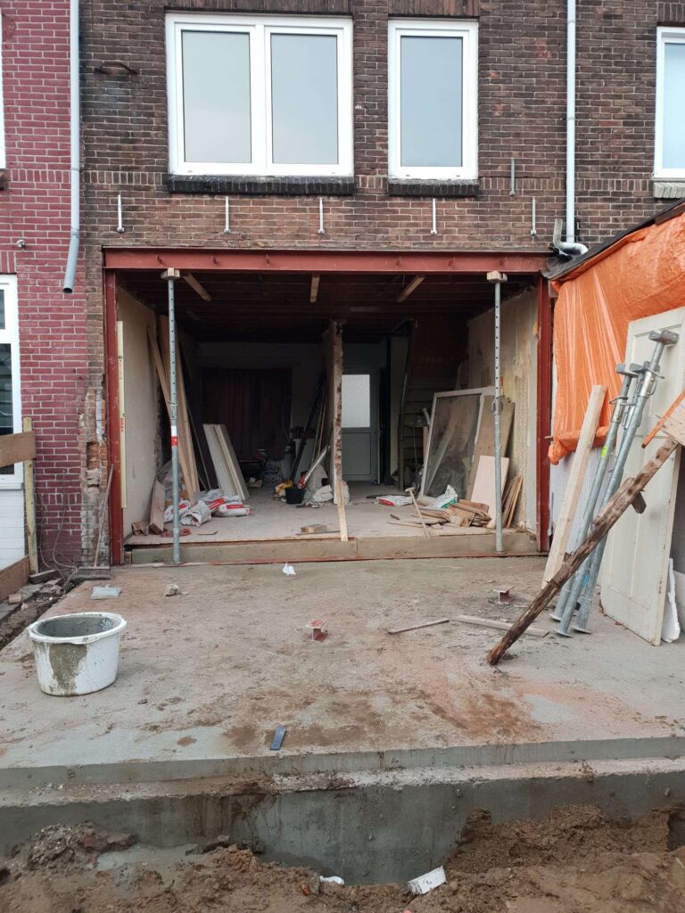 l_d3b7b2b5a6.jpg