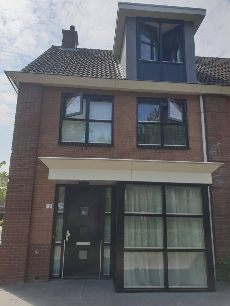 l_d873dd0944.jpg
