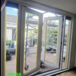 Wambahout Zoetermeer. Van staalblauw en wit naar donker grijs. Afbeelding 1