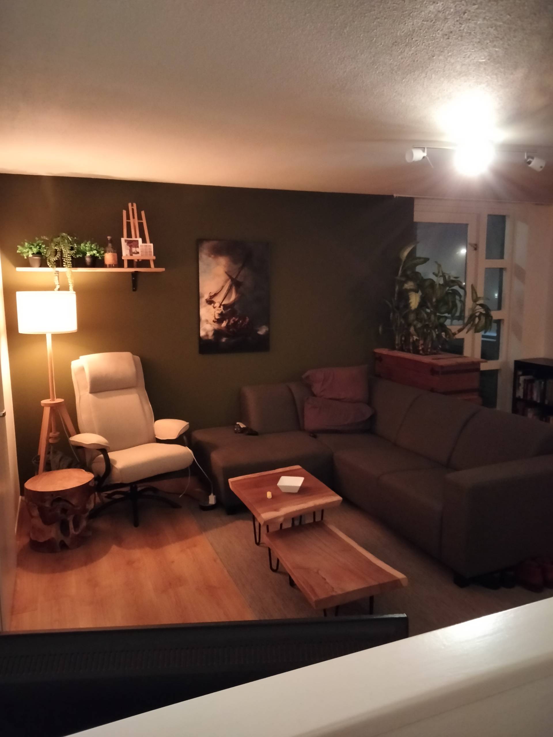 Alpha Interiors Logo