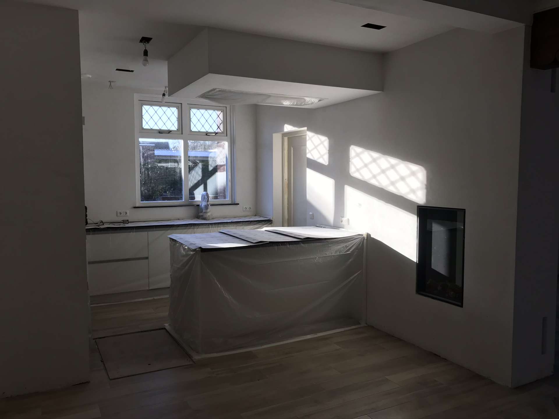 ATstukadoors  Almelo Logo