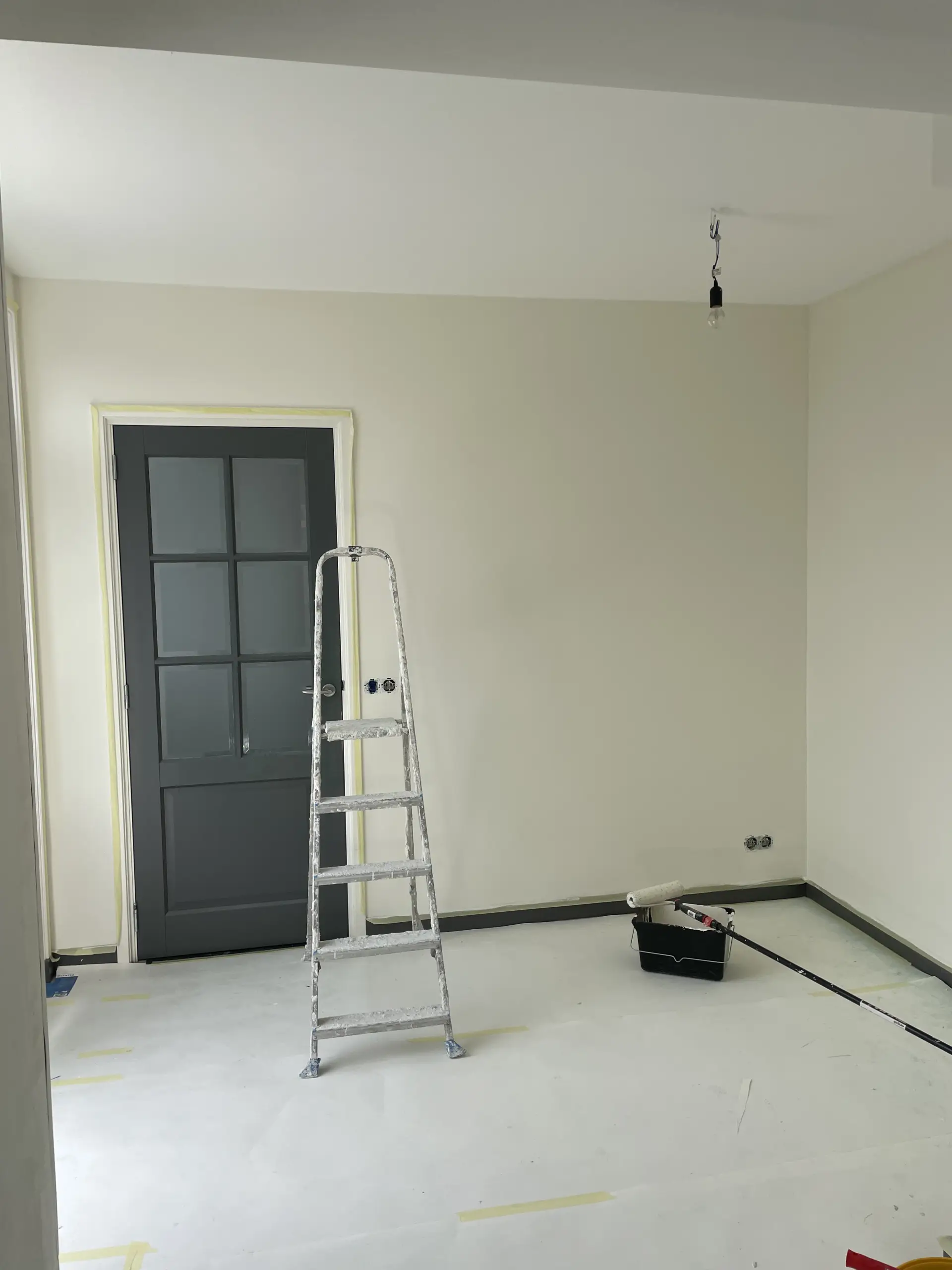 Stukadoor & schilderwerken Hari Logo